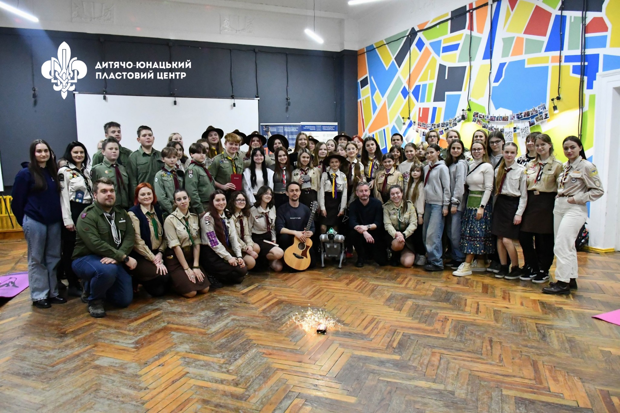 Пластуни мали зустріч з письменником Сергієм Жаданом